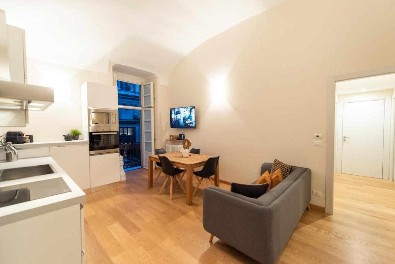 Grand Palace Apartment -Centro Storico Турин Екстер'єр фото