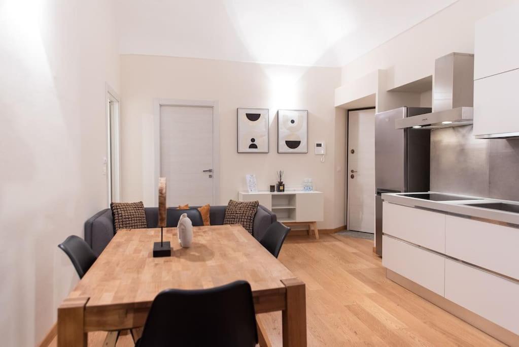 Grand Palace Apartment -Centro Storico Турин Екстер'єр фото