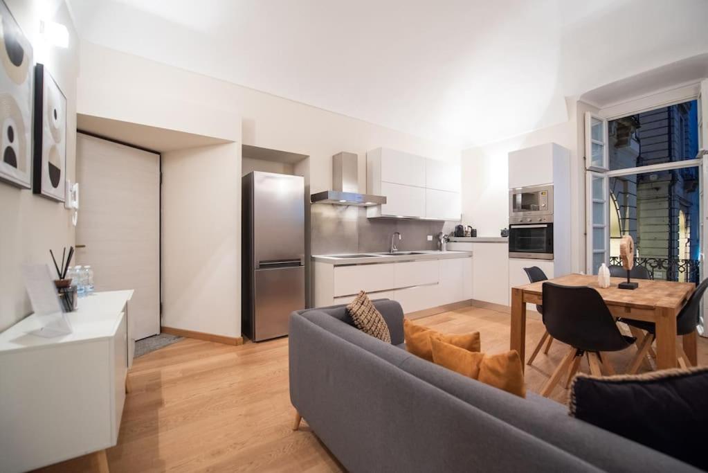 Grand Palace Apartment -Centro Storico Турин Екстер'єр фото